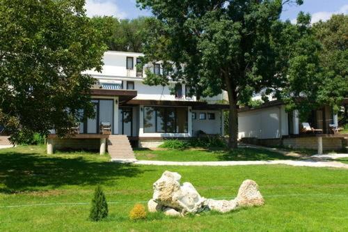 Rusalka Holiday Village Kamen Bryag Εξωτερικό φωτογραφία